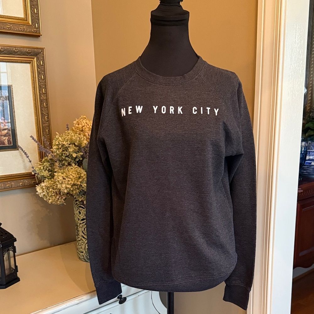 Independent Gray New York City Sweatshirt - L - Excellent Condition